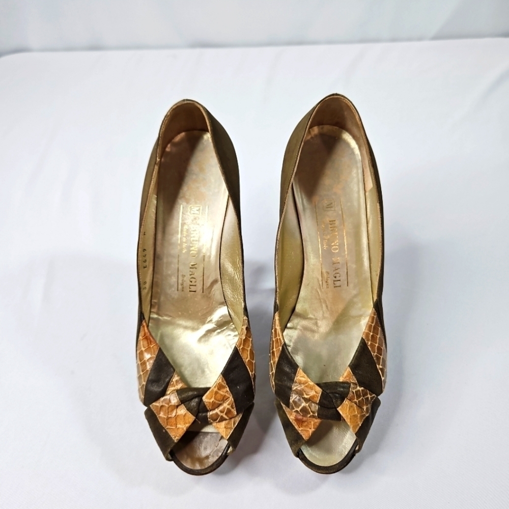 Bruno Magli Brown Snakeskin Canvas Womens Shoes Size 38